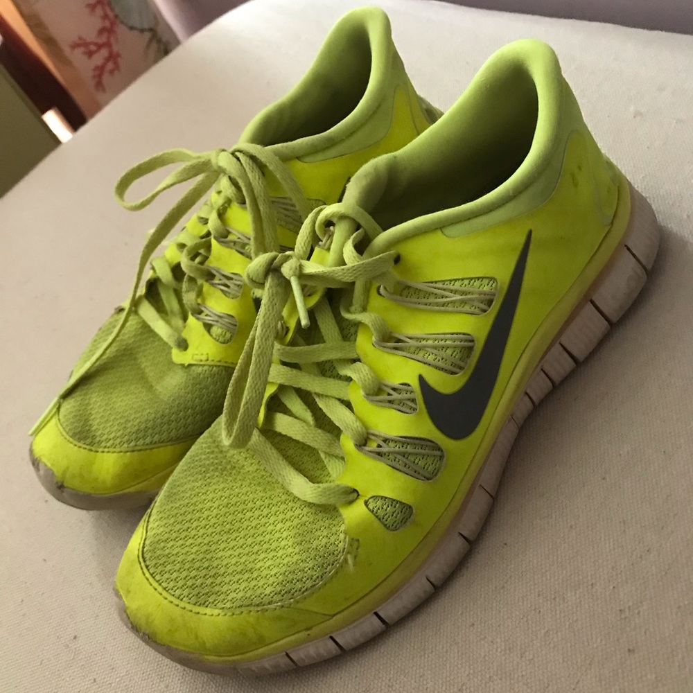Nike free neon yellow shoes